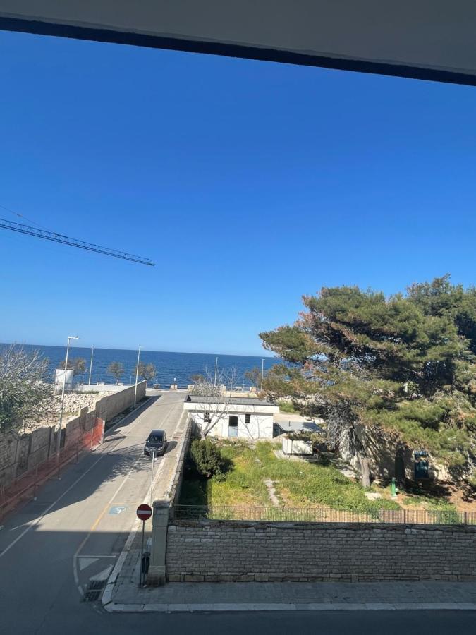 شقة جيوفيناتسو  في La Finestra Sul Mare المظهر الخارجي الصورة
